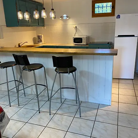 Les Cypres Apartament *